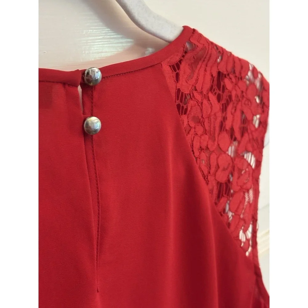 J Crew Women's Red Crew Neck Sleeveless‎ Lace Detailed Blouse Size 0